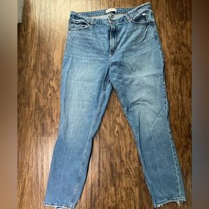 Abercrombie curve love jean